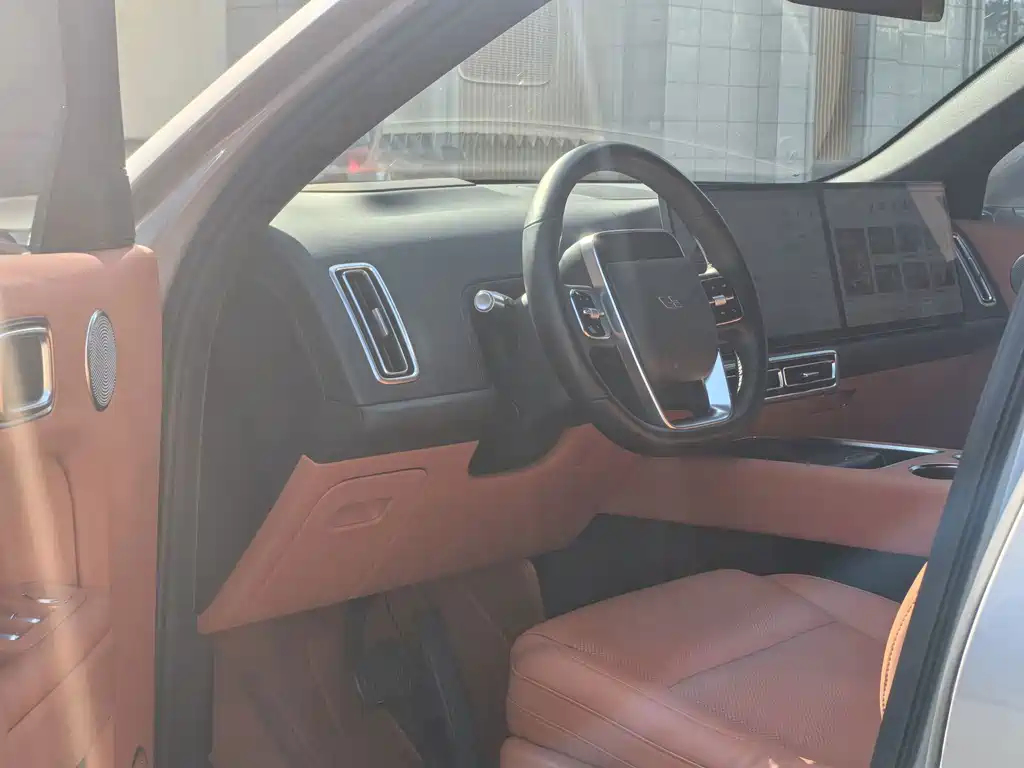 Li Auto Li L8 — миниатюра 8