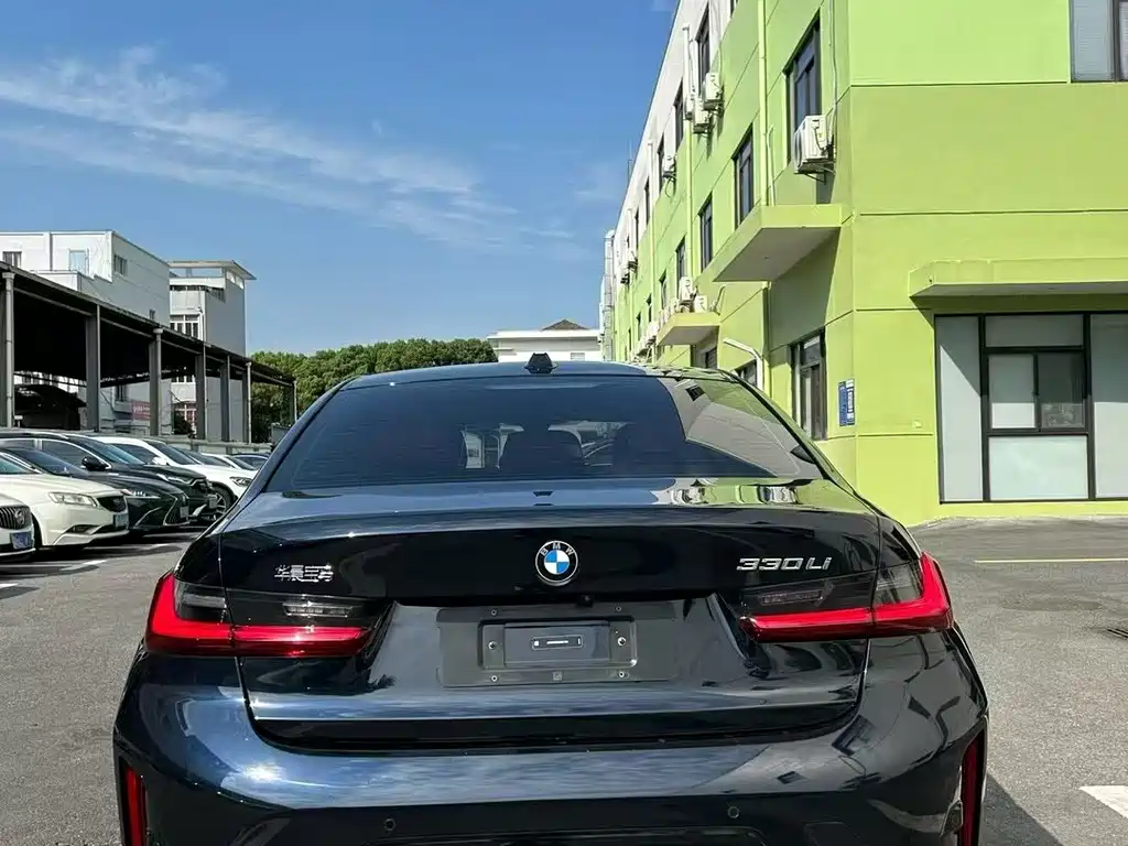 BMW 3 Series — миниатюра 8