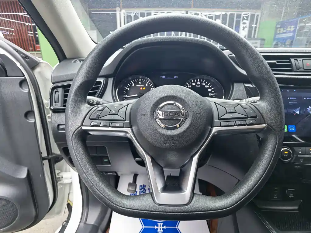 Nissan X-Trail — миниатюра 10