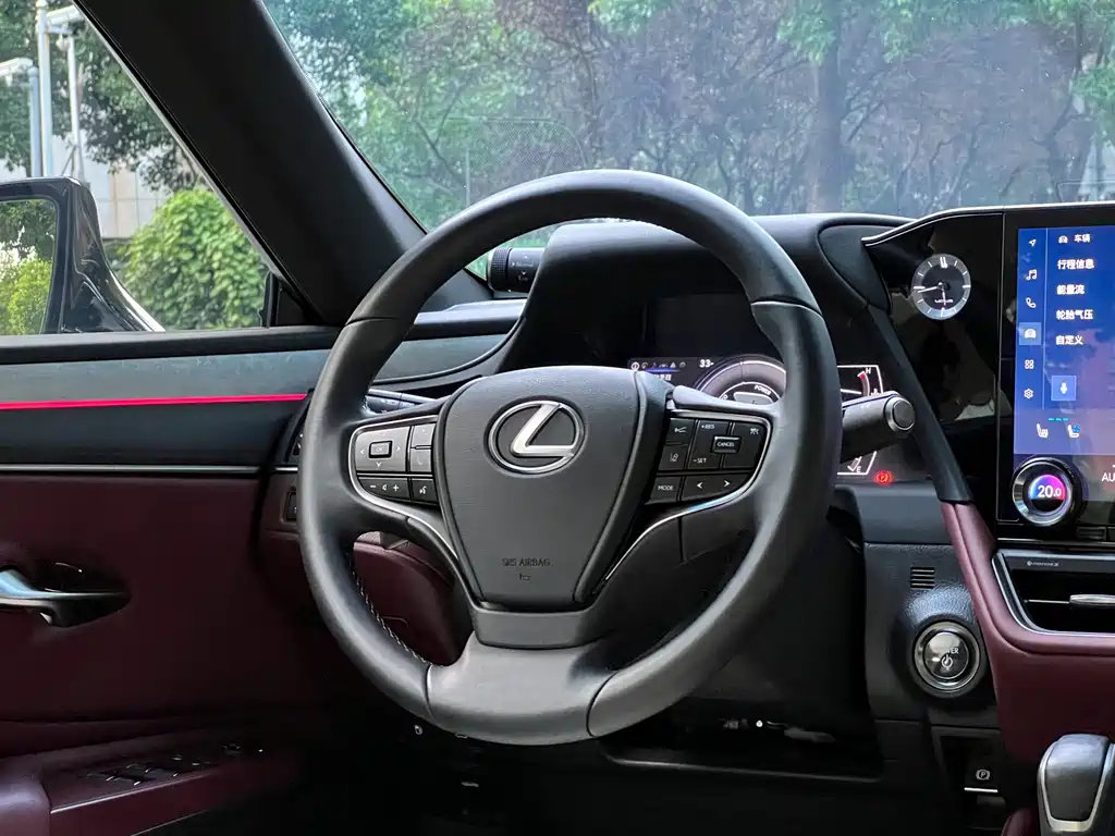 Lexus ES — миниатюра 15