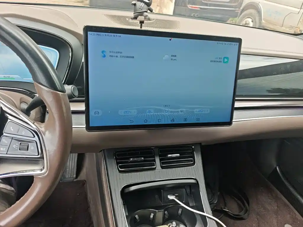 BYD Han — миниатюра 13