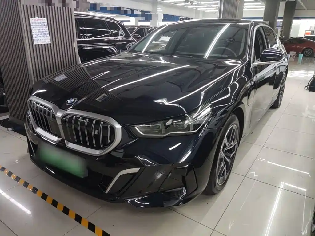 BMW i5 — миниатюра 2