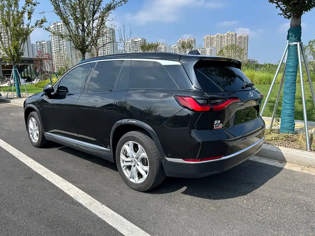 NIO NIO ES8