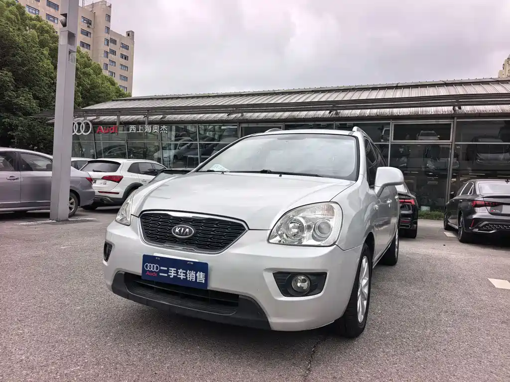 Kia Carens 2012