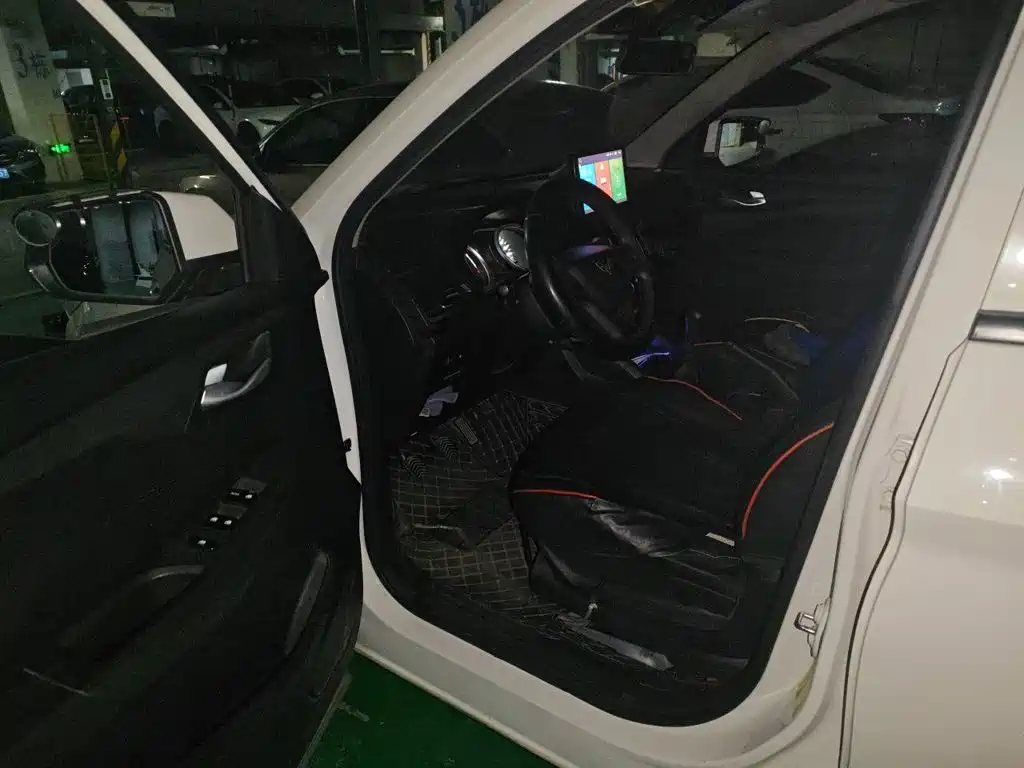 Wuling Hongguang S3 — миниатюра 12