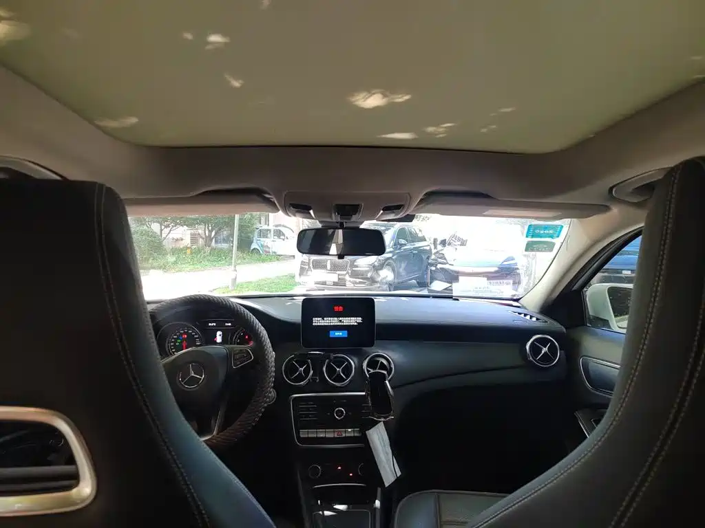Mercedes-Benz GLA — миниатюра 14