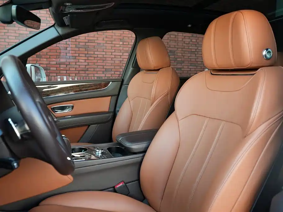 Bentley Bentayga 2018 4.0T V8