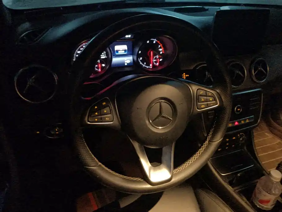 Mercedes-Benz CLA (Import) — миниатюра 15