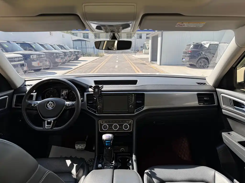 Volkswagen Teramont — миниатюра 15