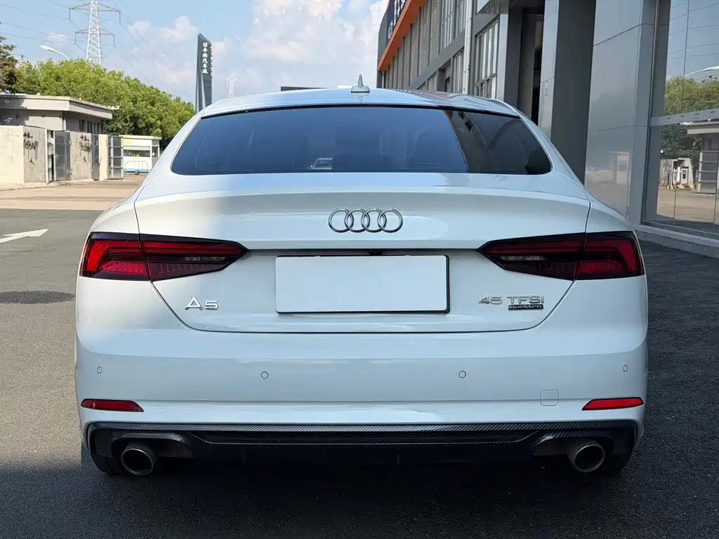 Audi A5 (Import) — миниатюра 17