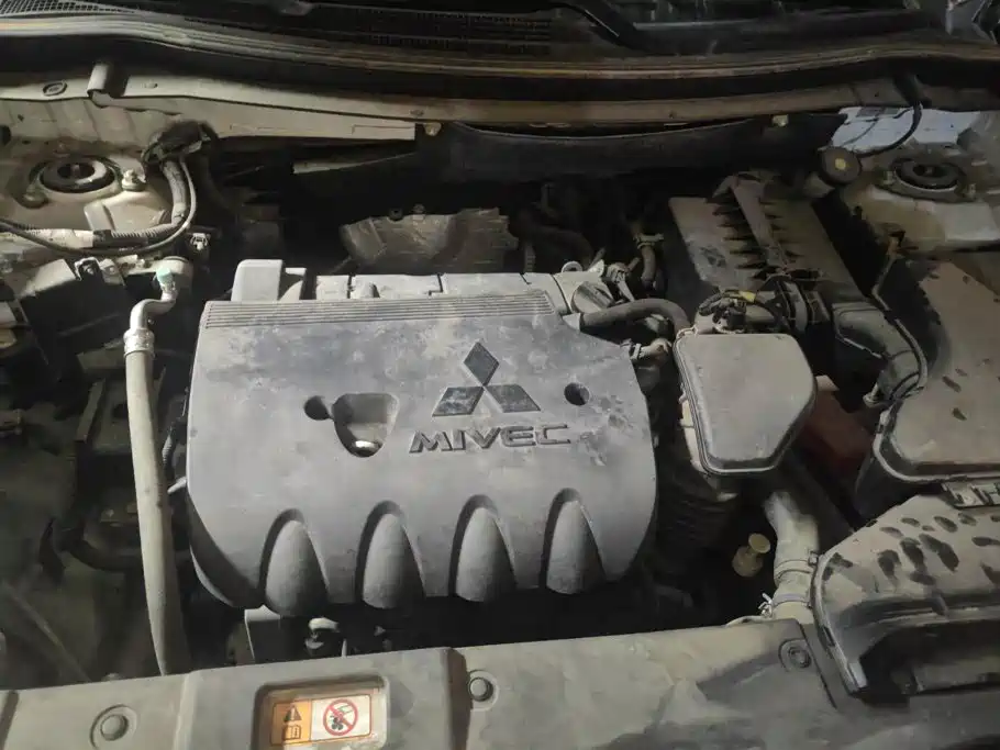 Mitsubishi Outlander — миниатюра 10