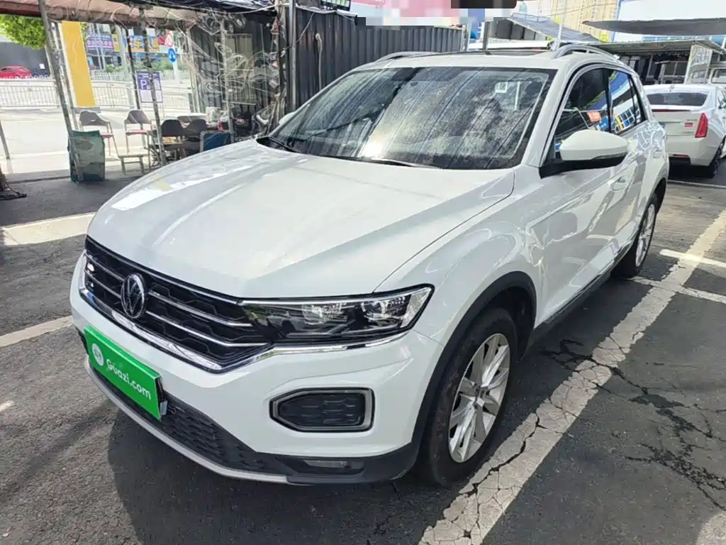 Volkswagen T-Roc — миниатюра 2