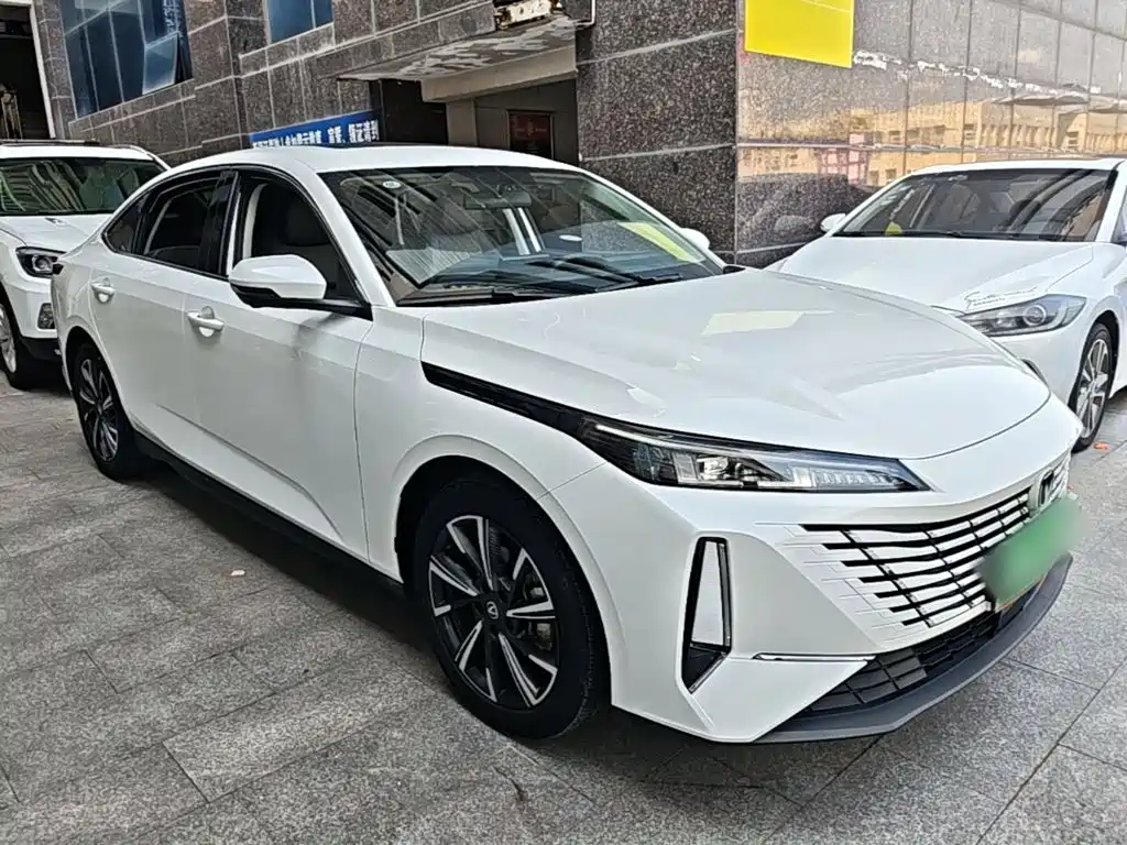 Changan Eado — миниатюра 4