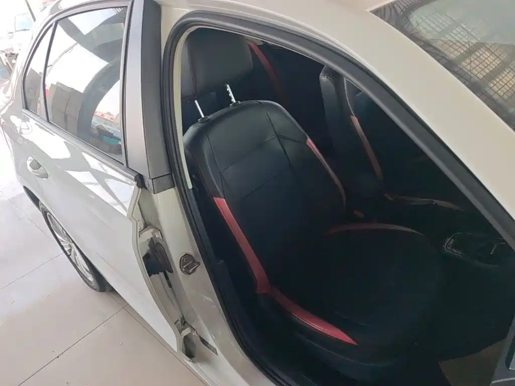 Volkswagen Bora — миниатюра 25