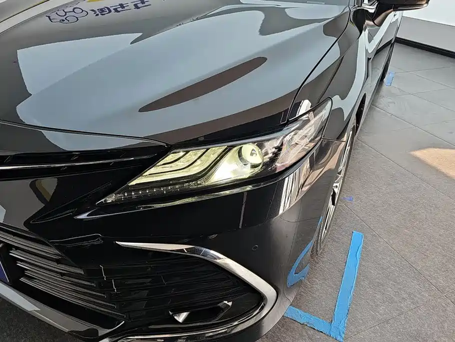 Toyota Camry 2021 2.5G Luxury