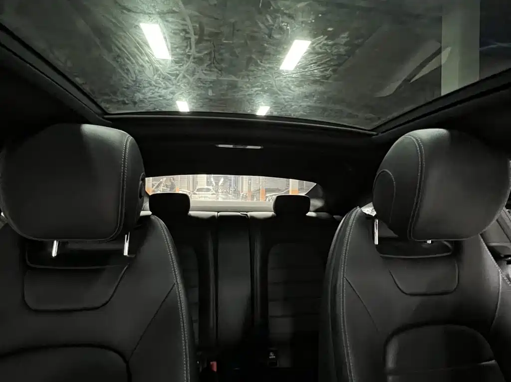 Mercedes-Benz C-Class (Import) — миниатюра 7