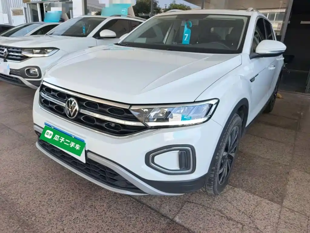Volkswagen T-Roc — миниатюра 2