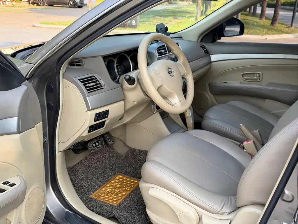 Nissan Sylphy — миниатюра 6