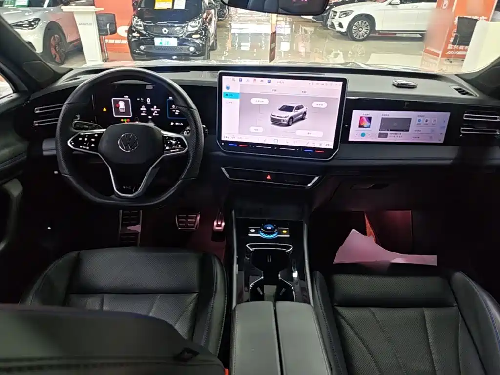Volkswagen Tiguan L — миниатюра 10