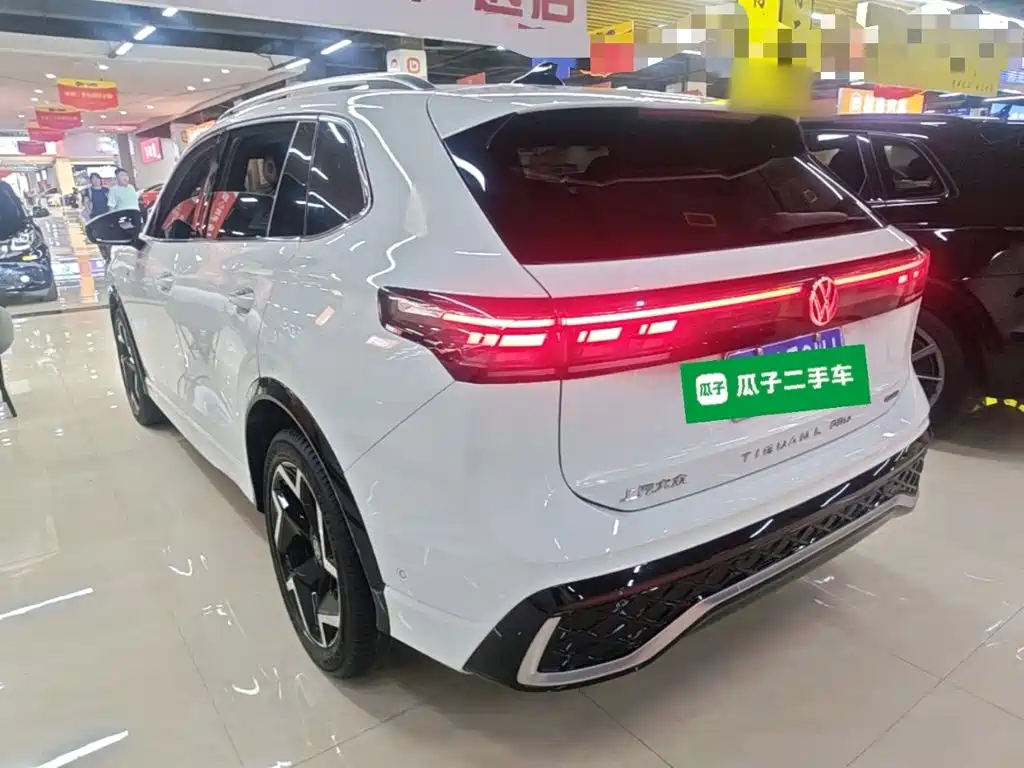 Volkswagen Tiguan L — миниатюра 5
