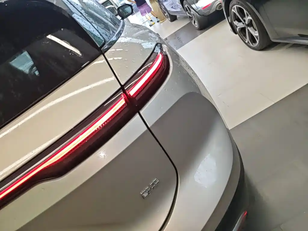 NIO ES6 — миниатюра 8