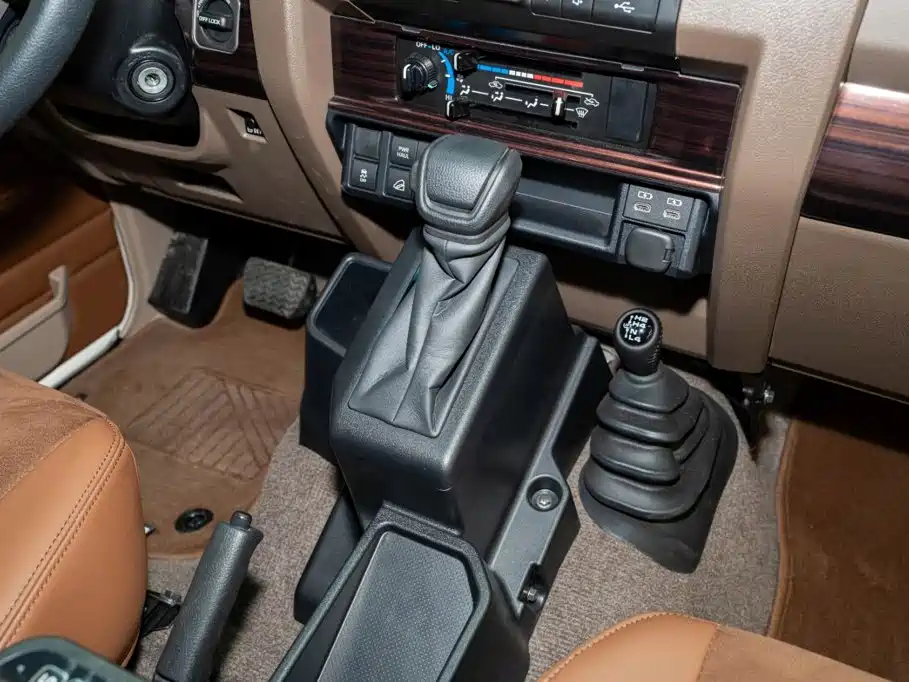Toyota Land Cruiser — миниатюра 14