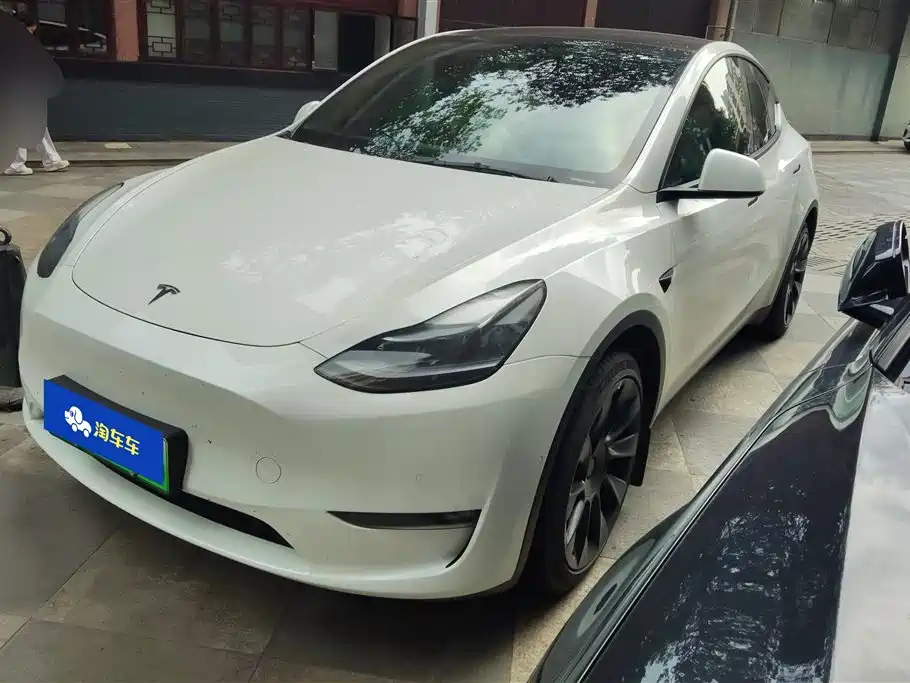 Tesla Model Y 2023
