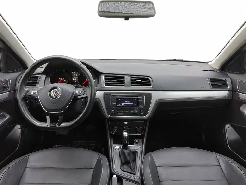 Volkswagen Gran Lavida 2017 180TSI DSG Comfort