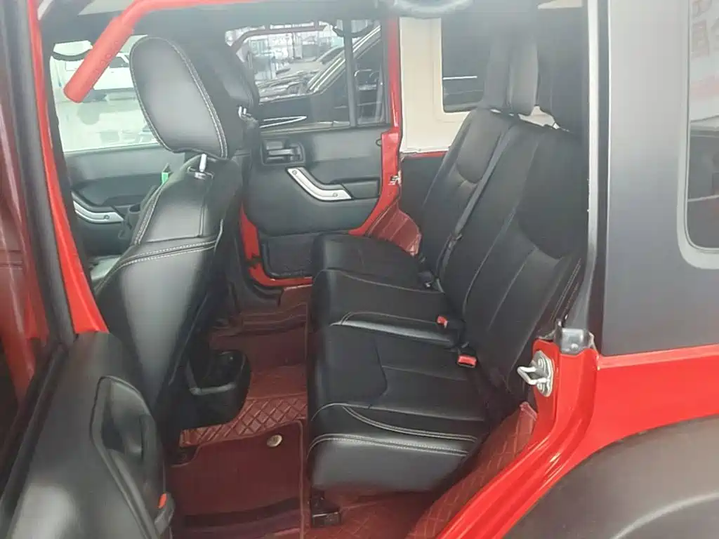 Jeep Wrangler — миниатюра 17
