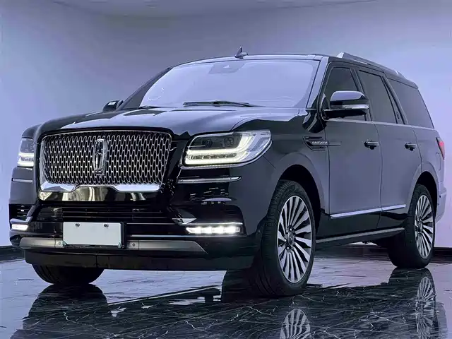 LINCOLN NAVIGATOR 2022