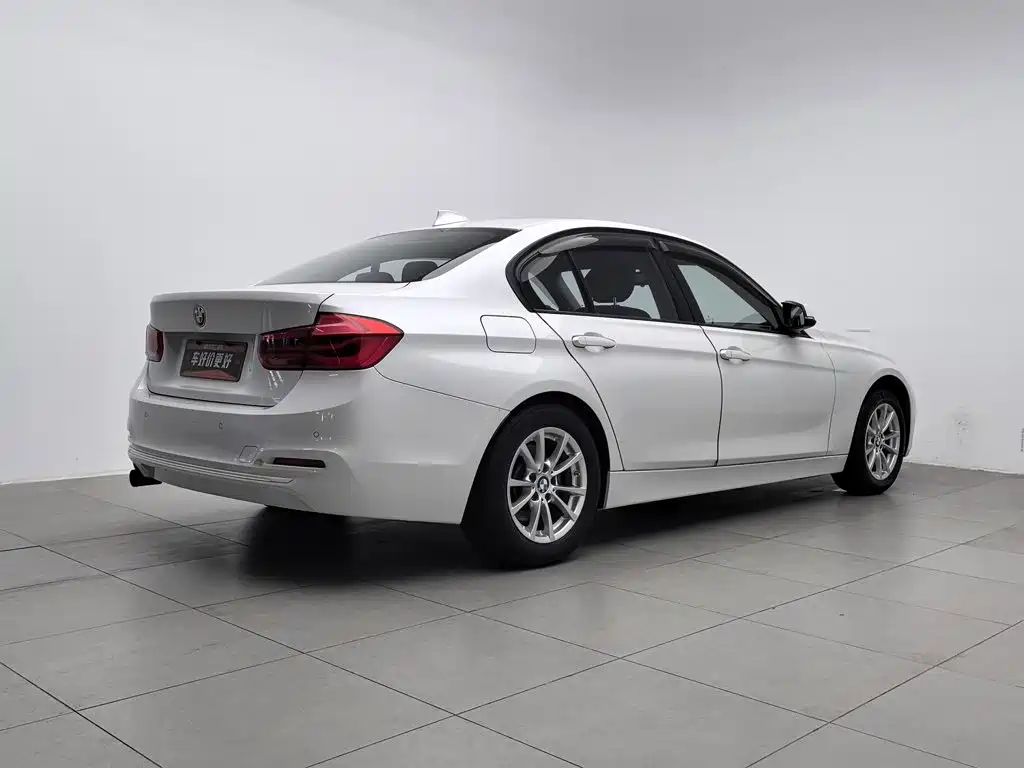 BMW 3 Series — миниатюра 2