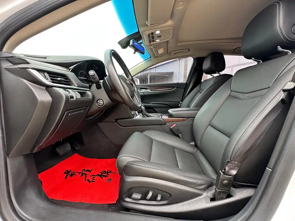 Cadillac XTS — миниатюра 4