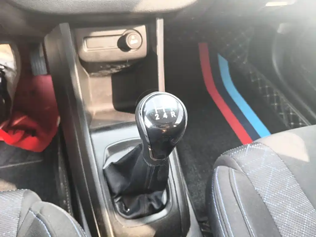Baojun 310 — миниатюра 14