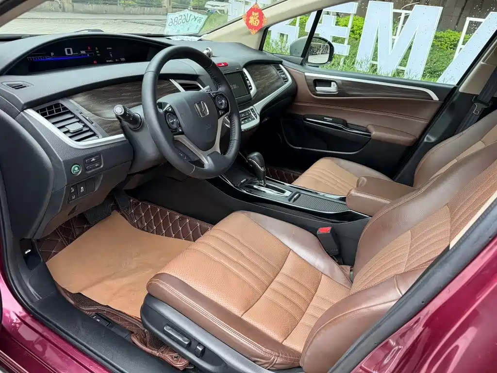 Honda Jade — миниатюра 5
