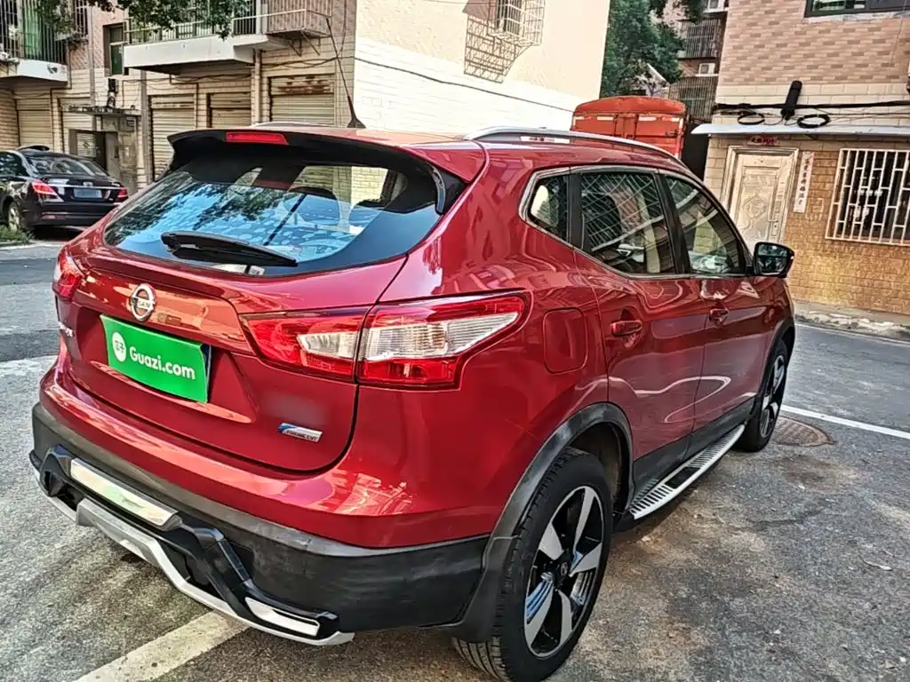 Nissan Qashqai — миниатюра 7