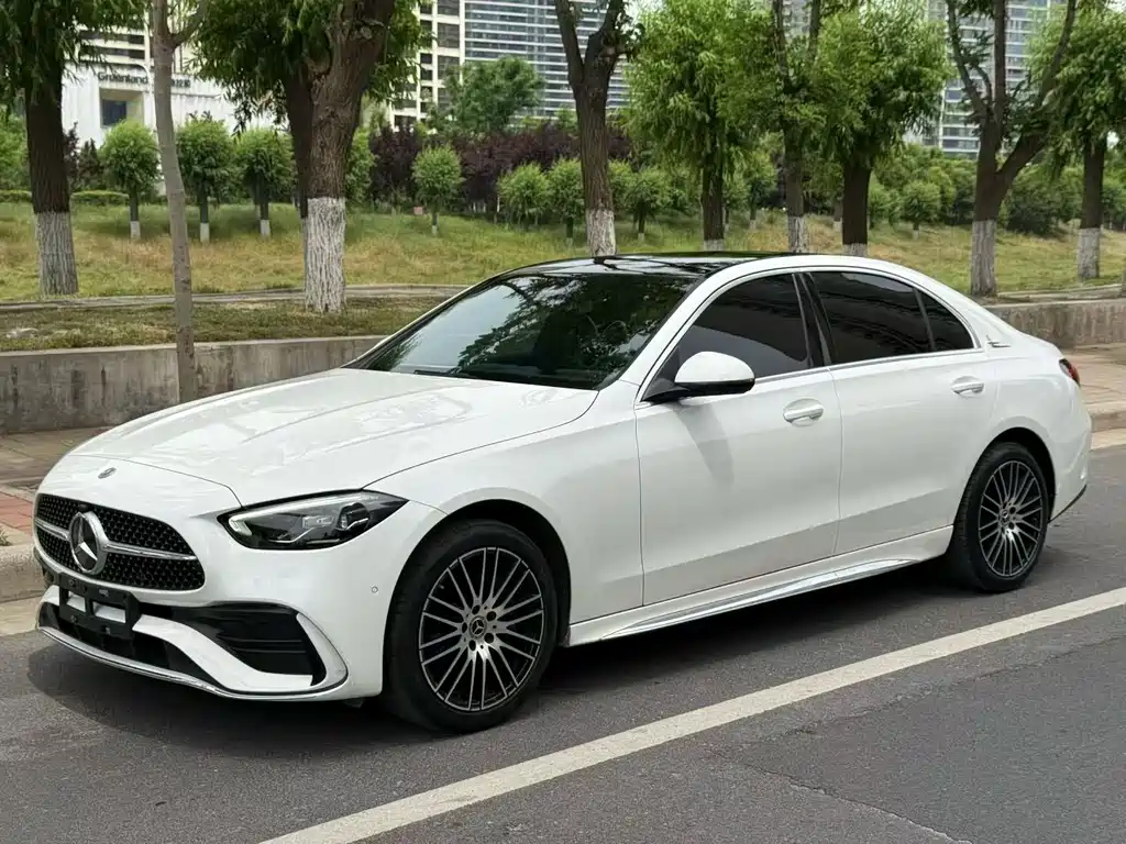 Mercedes-Benz C-Class 2022