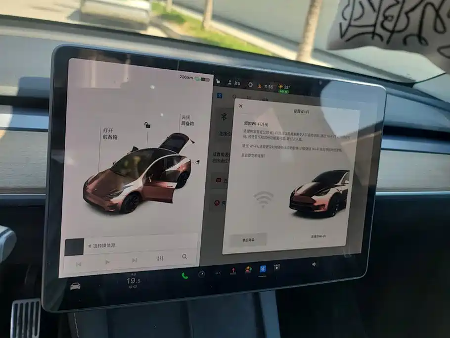 Tesla Model Y — миниатюра 13