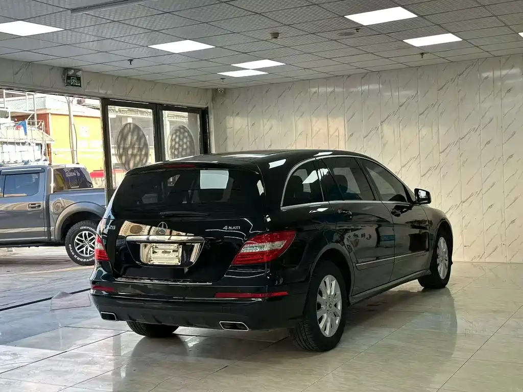 Mercedes-Benz R-Class — миниатюра 8