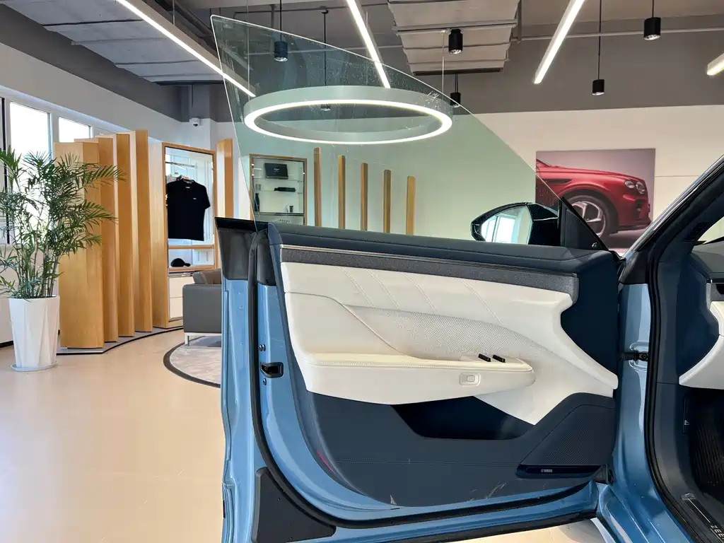 ZEEKR EXTREME KRYPTON 001