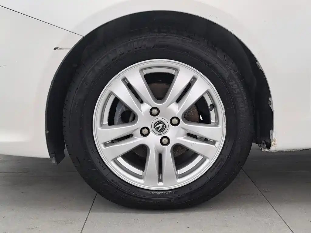 Changan V5 — миниатюра 17