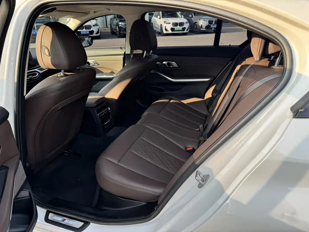 BMW 3 Series — миниатюра 12
