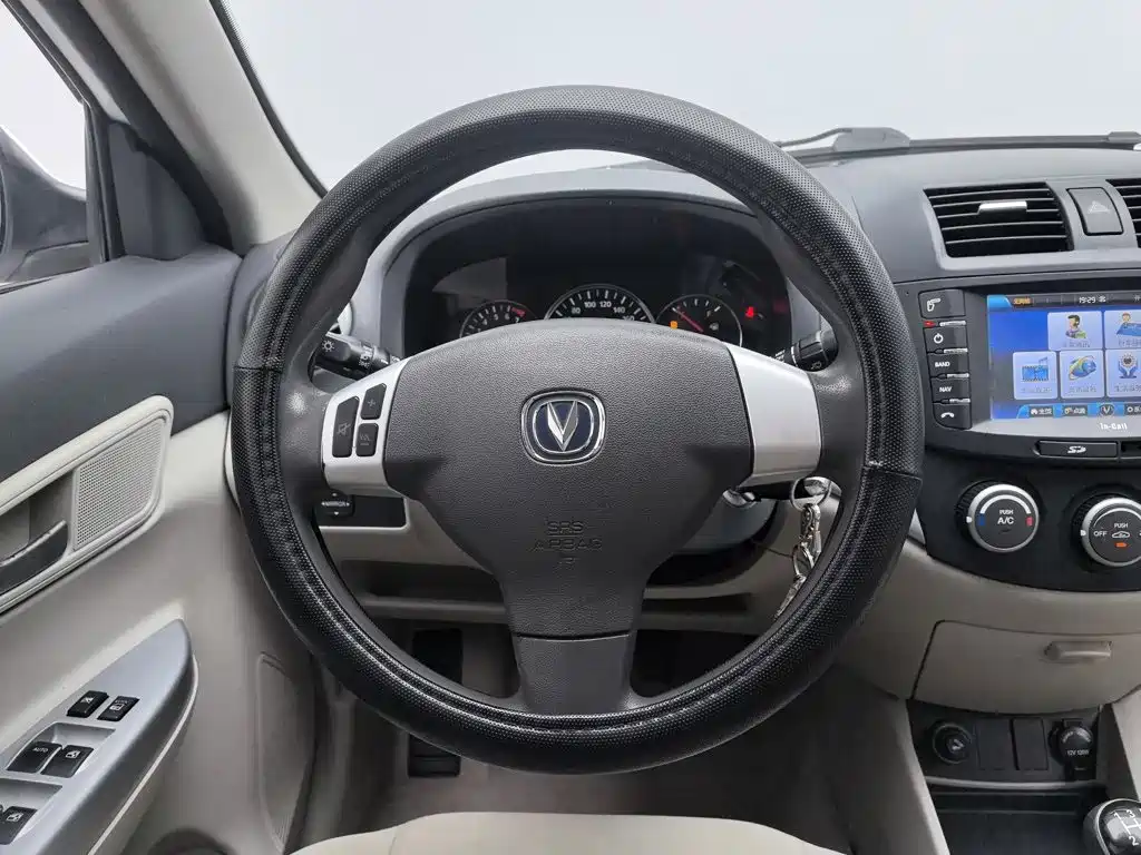 Changan V5 — миниатюра 11