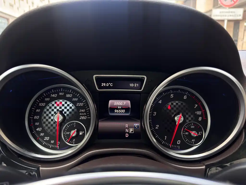 Mercedes-Benz GLE AMG — миниатюра 10