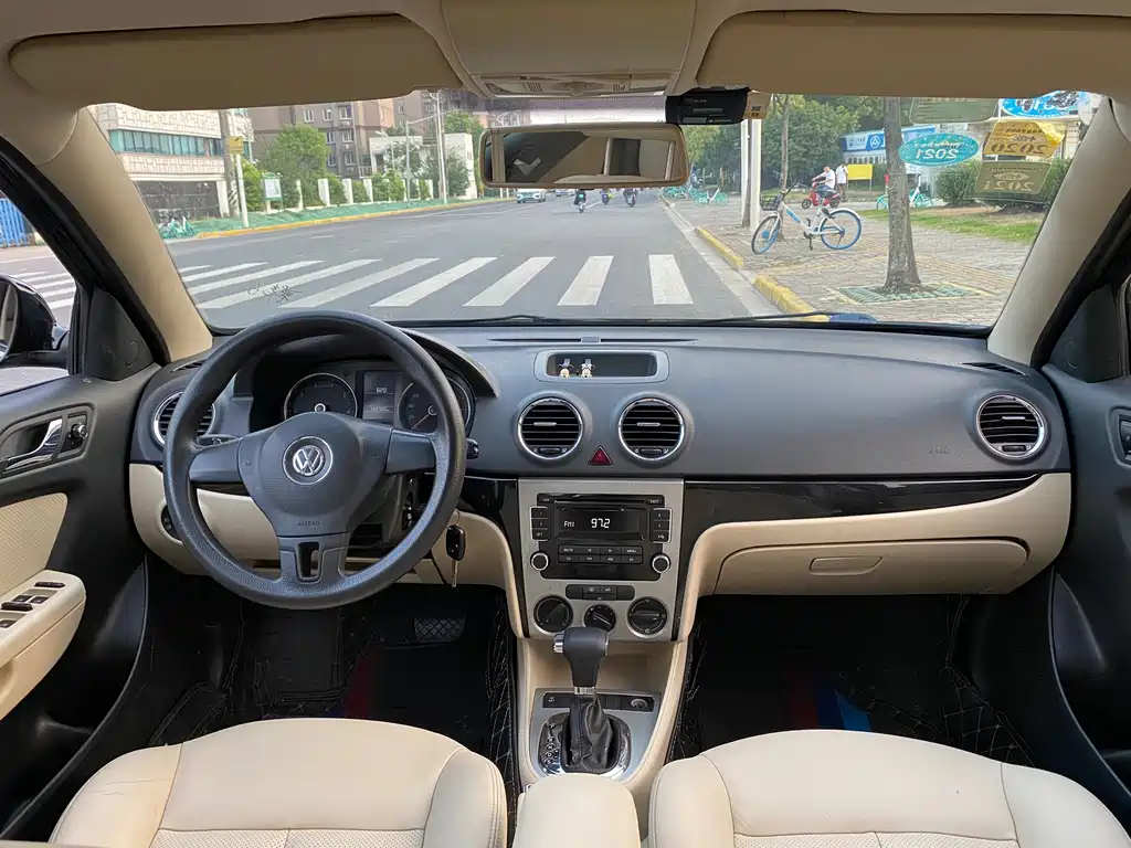 Volkswagen Lavida — миниатюра 5