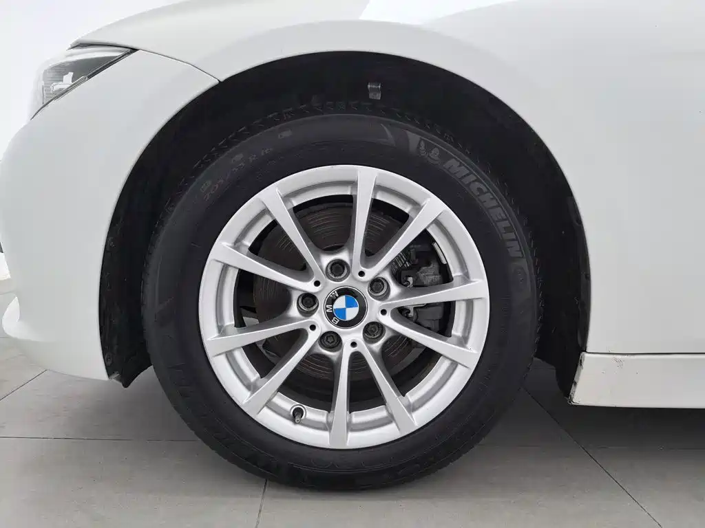BMW 3 Series — миниатюра 17