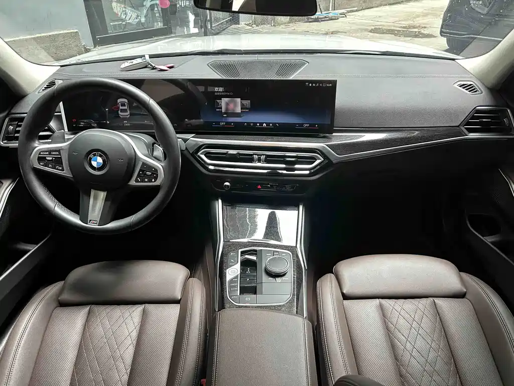 BMW 3 Series — миниатюра 19