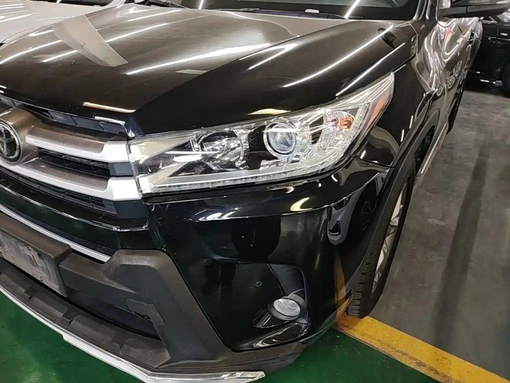 Toyota Highlander — миниатюра 24