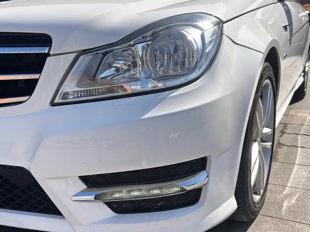 Mercedes-Benz C-Class — миниатюра 6