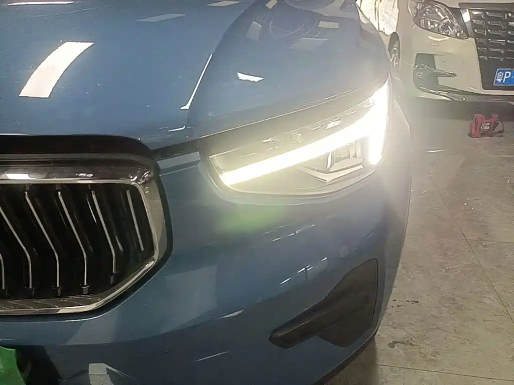 Volvo XC40 — миниатюра 24