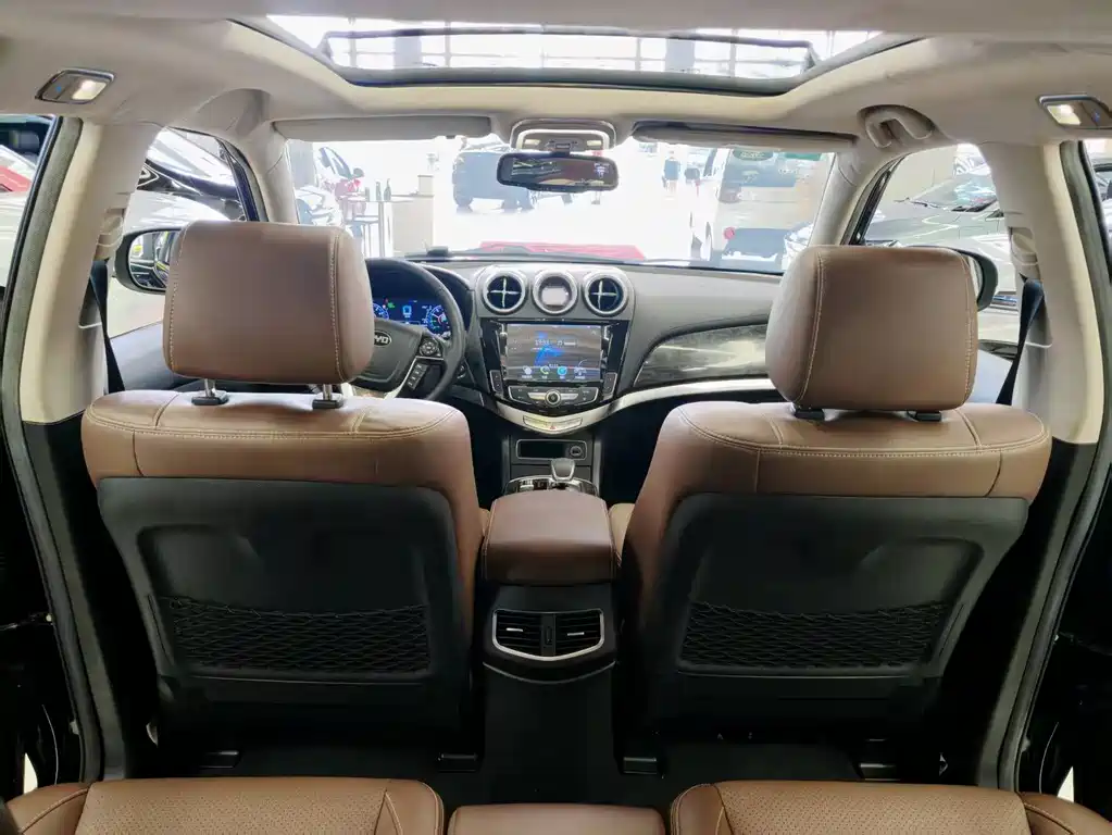 BYD Tang New Energy — миниатюра 13